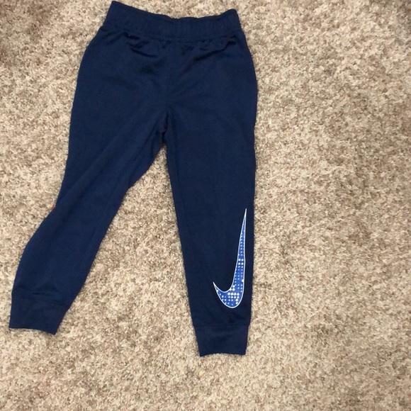 Kids Nike joggers outfit - Picture 3 of 4